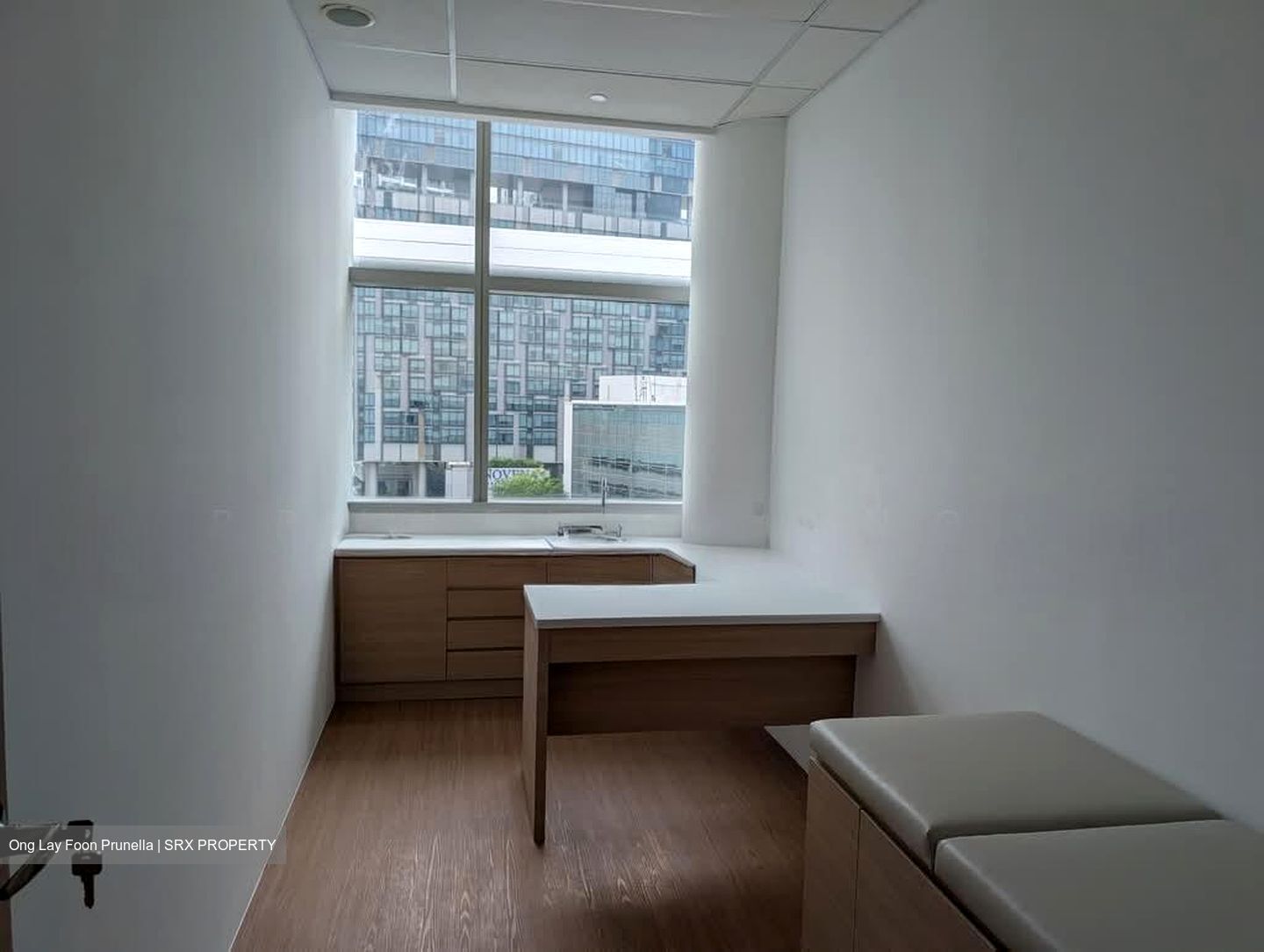 Mount Elizabeth Novena Hospital (D12), Retail #580603931